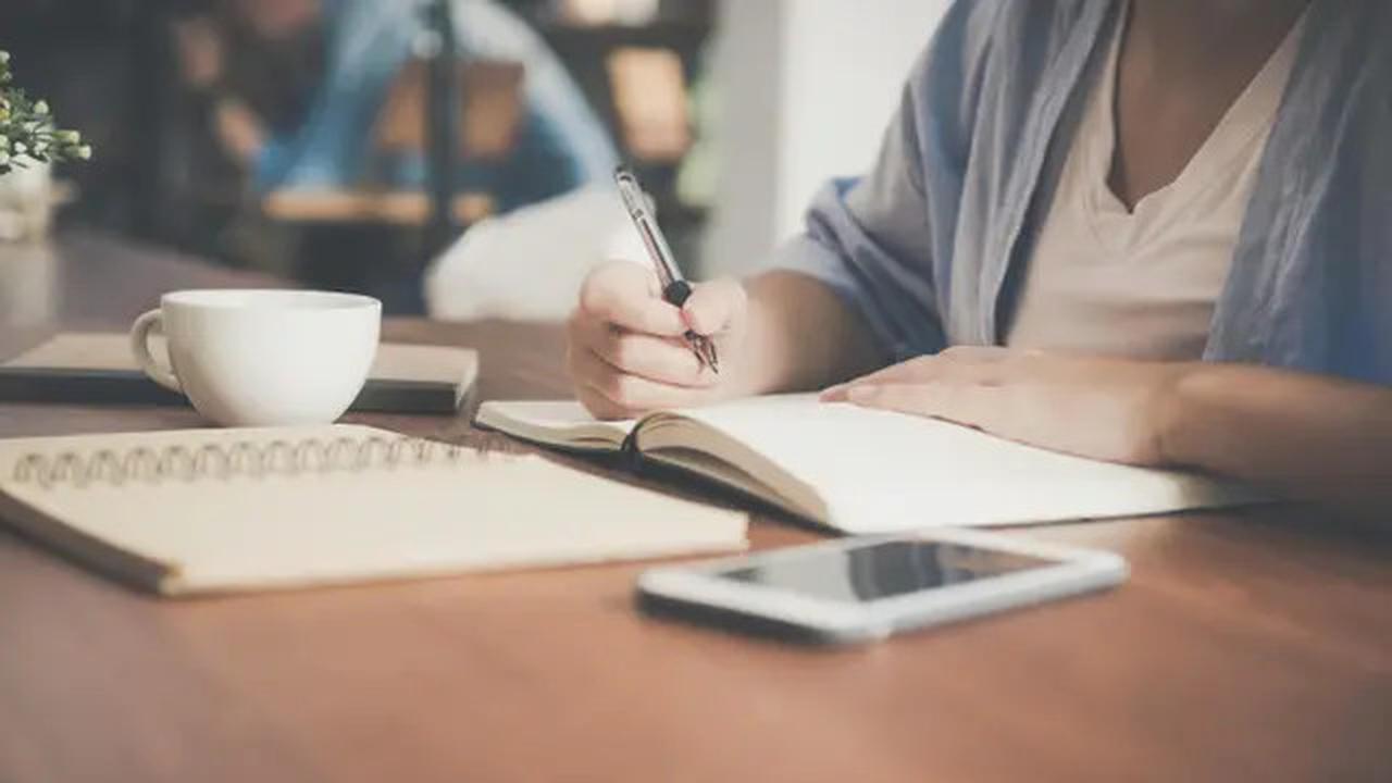 5 Tanda Kamu Cerdas yang Terlihat dari Tulisan Tanganmu