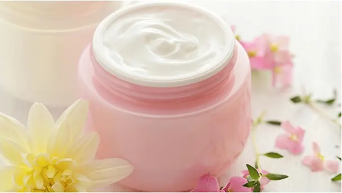 Ciri Ciri Krim Perawatan Kulit Yang Mengandung Merkuri Beauty Fimela Com
