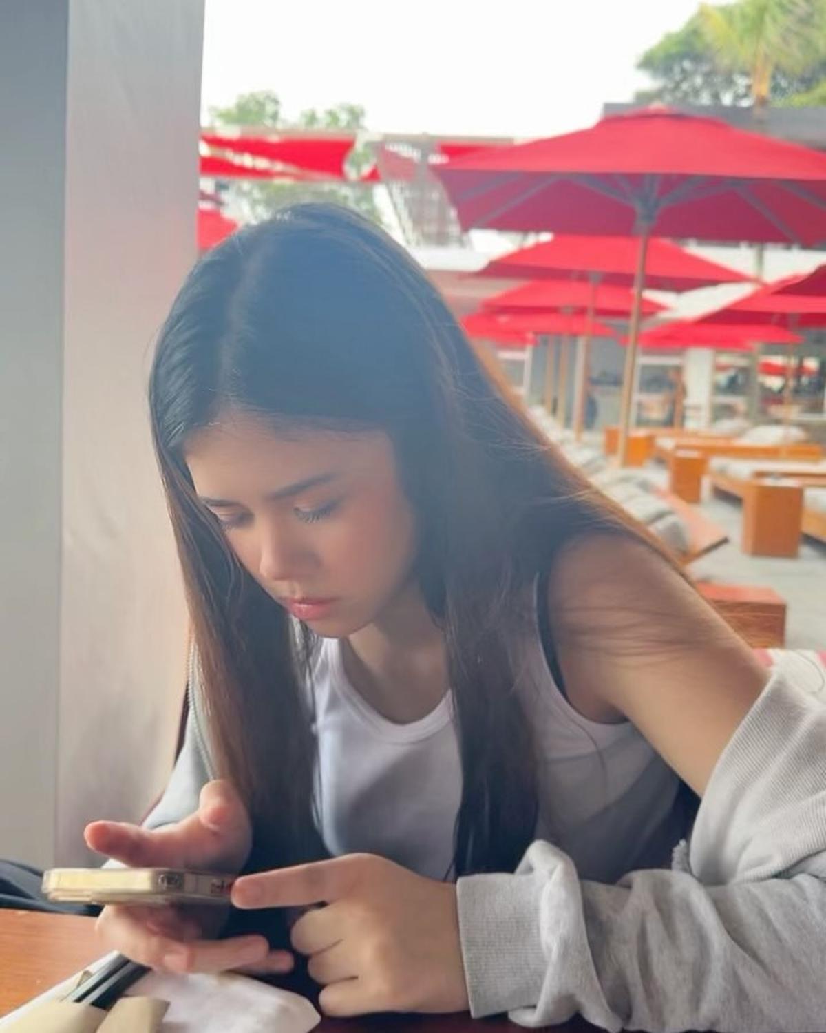Pakai Makeup Tipis-Tipis, Potret Cantiknya Safeea Anak Mulan Jameela dan Ahmad Dhani