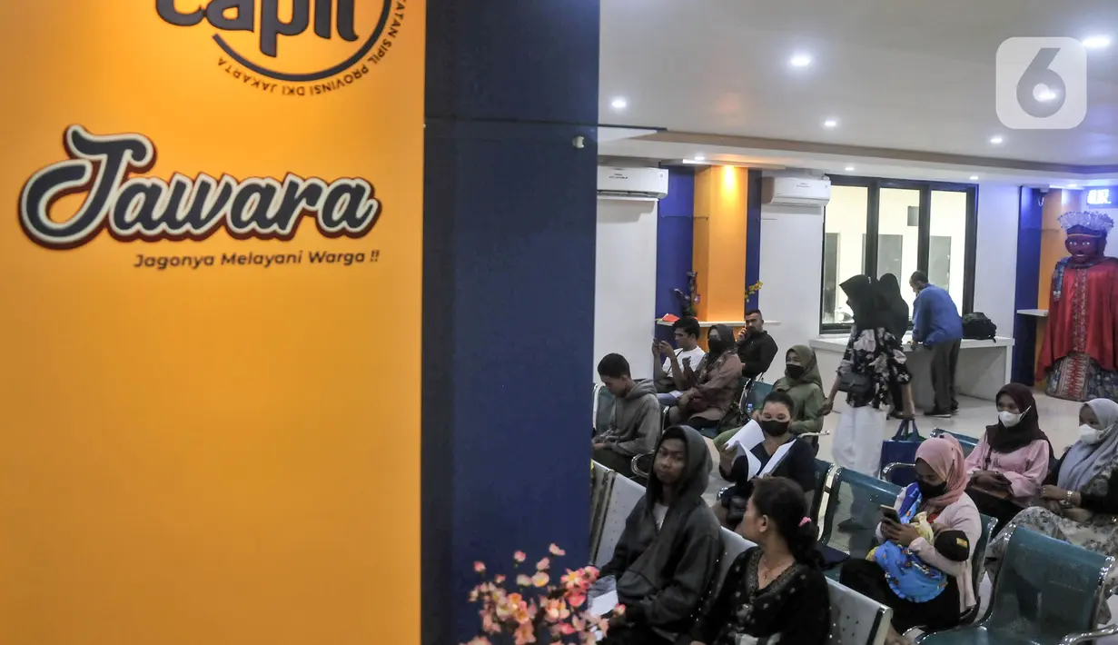 Budi menjelaskan, sebanyak 1.202 orang di antaranya merupakan pendatang tetap, sementara sisanya sebanyak 26 orang merupakan pendatang nonpermanen. (merdeka.com/Iqbal S. Nugroho)
