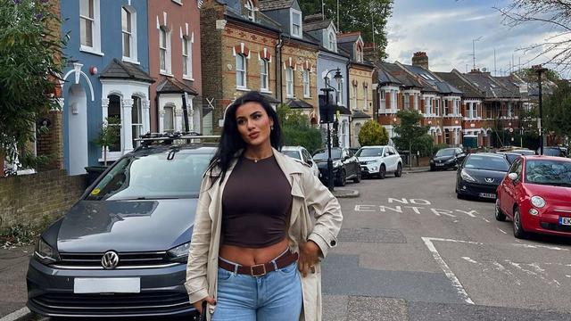 Profil Mina, tunangan Shayne Pattynama (credit: instagram/x.m.m.8)