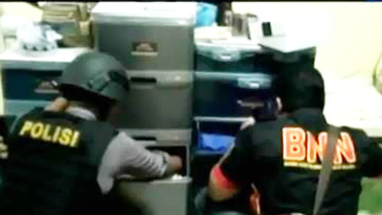 Segmen 3: Lapas Porong Dirazia hingga Pembunuhan Guru SMK