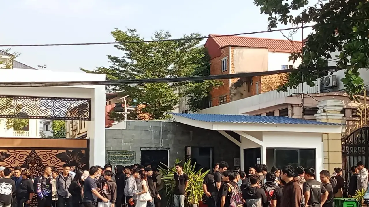 Kedutaan Besar Republik Indonesia (KBRI) di Phnom Penh menyebut, dalam kurun waktu 16 hingga 20 Januari 2026 telah menerima 1.440 aduan WNI yang terlibat dalam jaringan penipuan daring (online scam). (Dok. KBRI Phnom Penh)