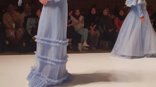 Baju rancangan Yanti Adeni saat tampil di Indonesia Modest Fashion Week (IMFW) 2018