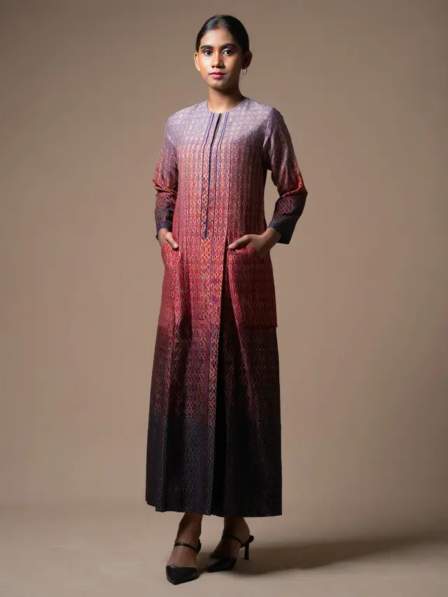 Dress Batik Jumpsuit Motif Kontemporer