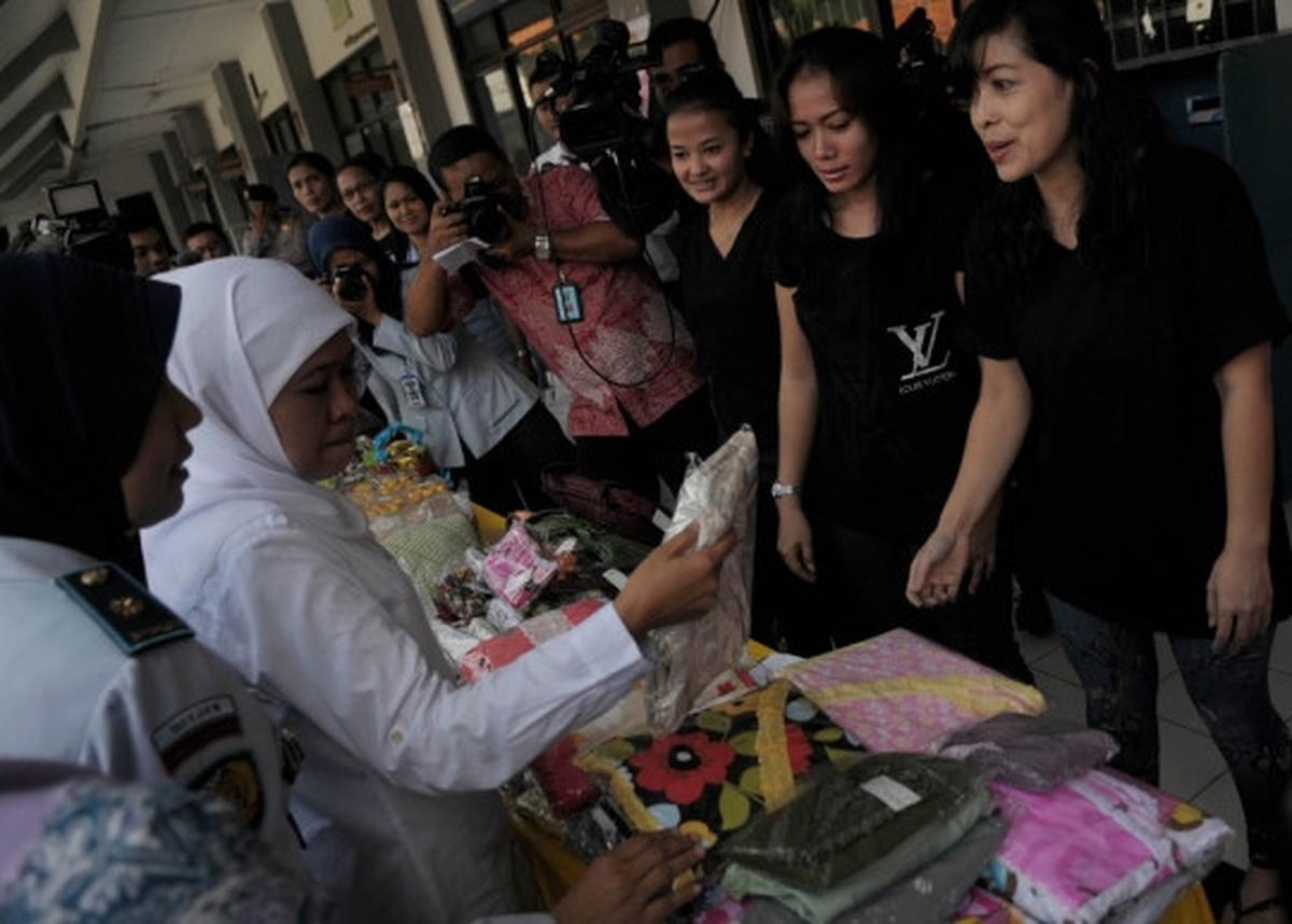Menteri Khofifah tinjau kegiatan napi wanita di Lapas Pondok Bambu