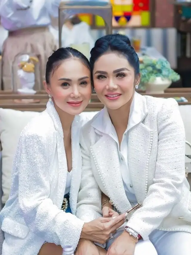 Potret Artis Lawas yang Ternyata Kakak Beradik, Masih Eksis Hingga Kini