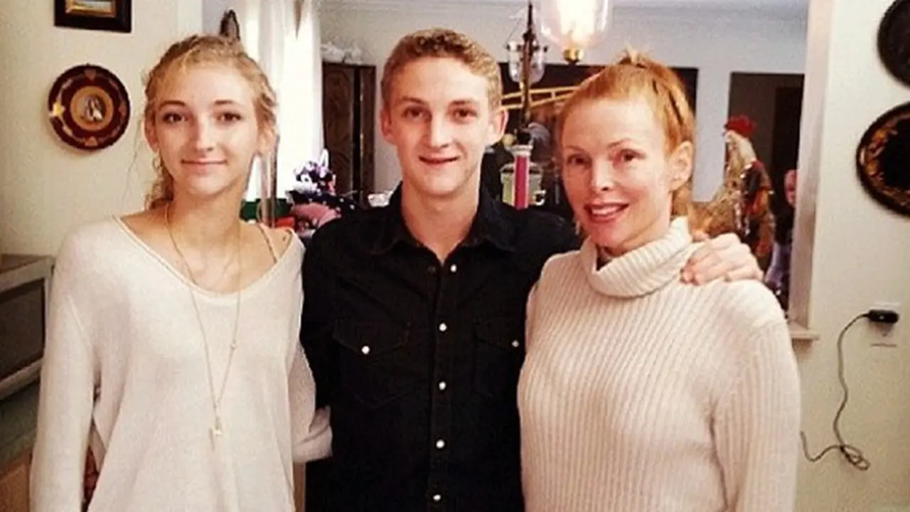 (c) dailymail.co.uk