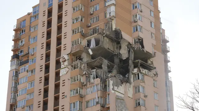Invasi Rusia Rangsek Ibu Kota Ukraina