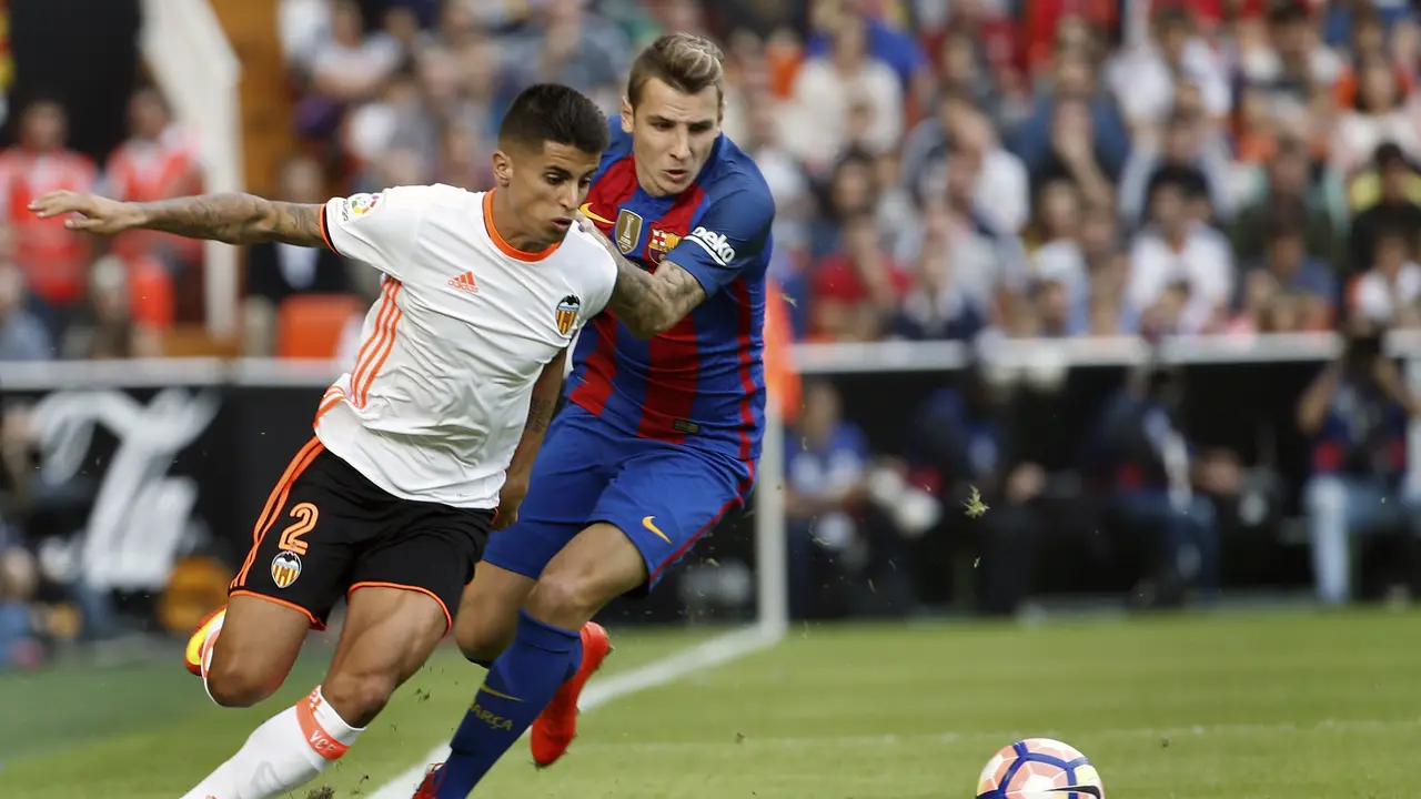 Barcelona, Joao Cancelo
