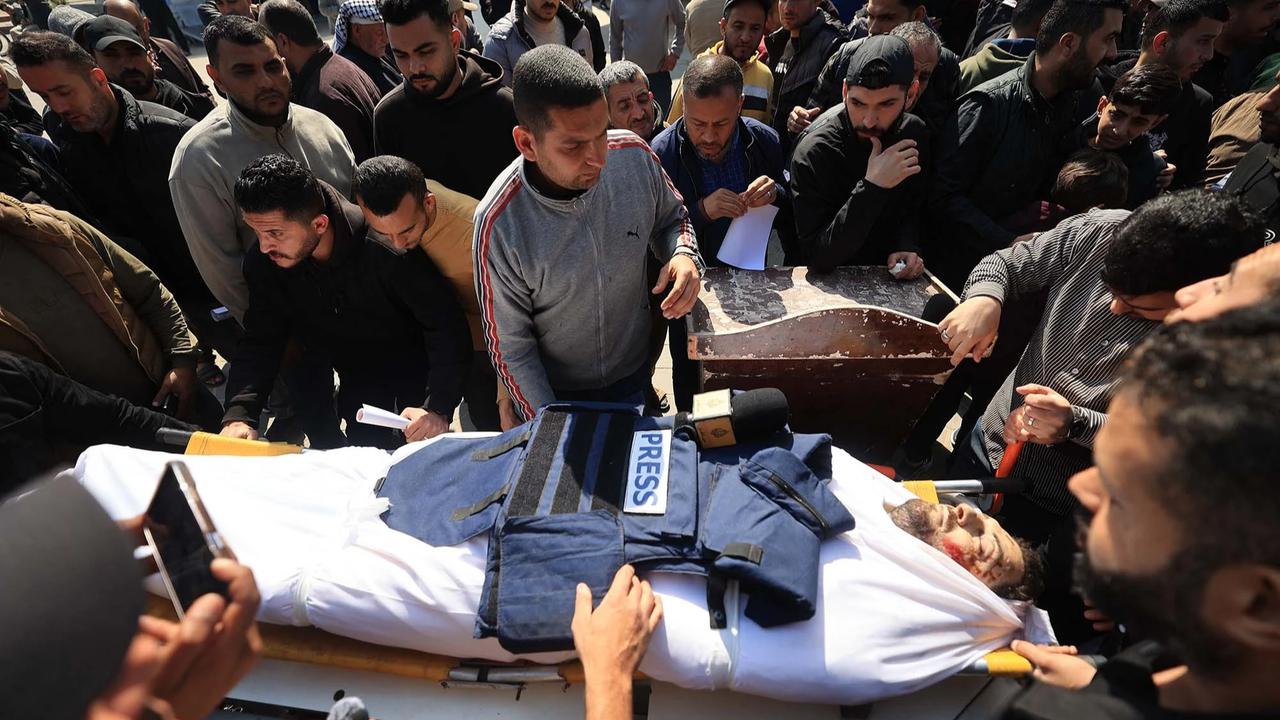 FOTO: Jurnalis Al Jazeera Tewas dalam Serangan Drone di Gaza