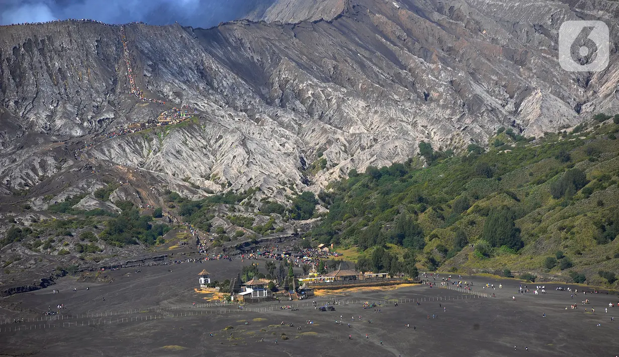 Gunung Bromo menjadi salah satu destinasi wisata unggulan di Jawa Timur. (merdeka.com/Arie Basuki)