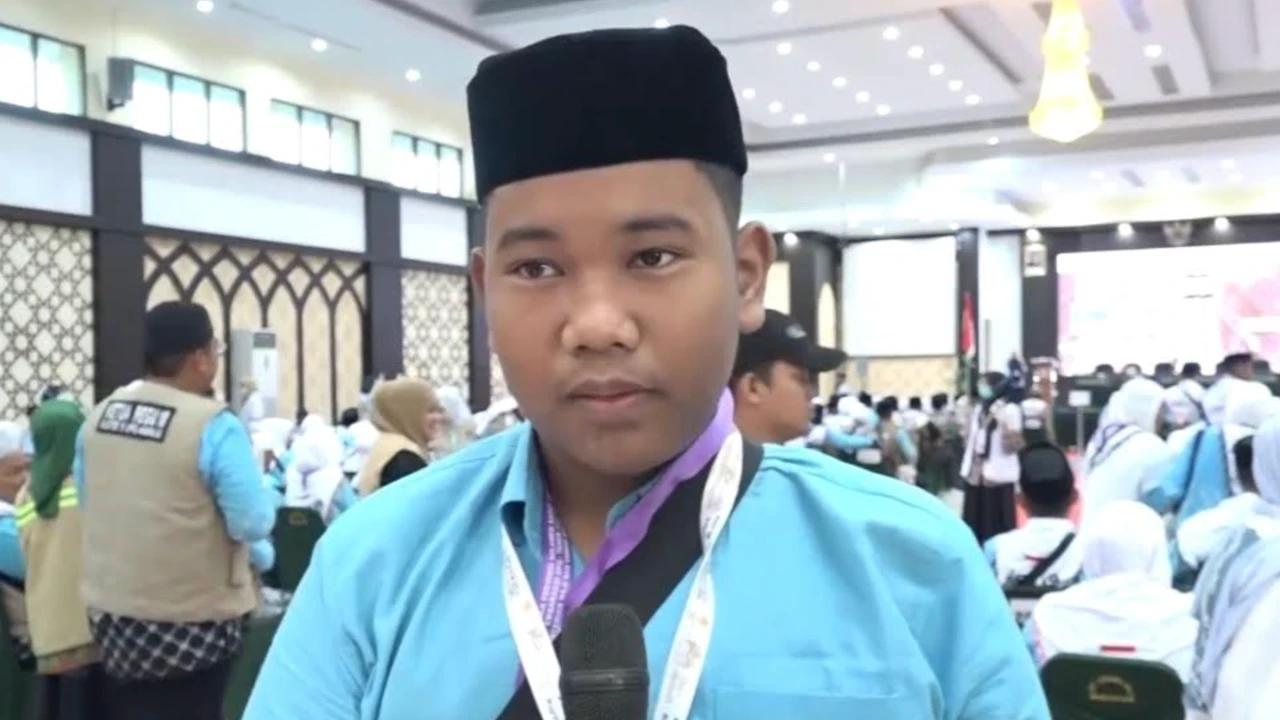 Gantikan Ayah, Pelajar SMP Asal Mamasa Sulbar Berangkat Haji Sendirian