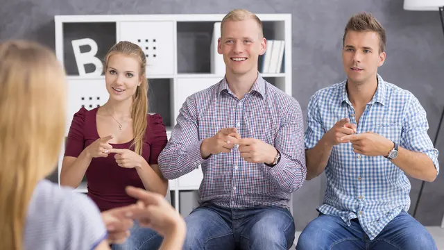 Bahasa isyarat (iStockphoto)