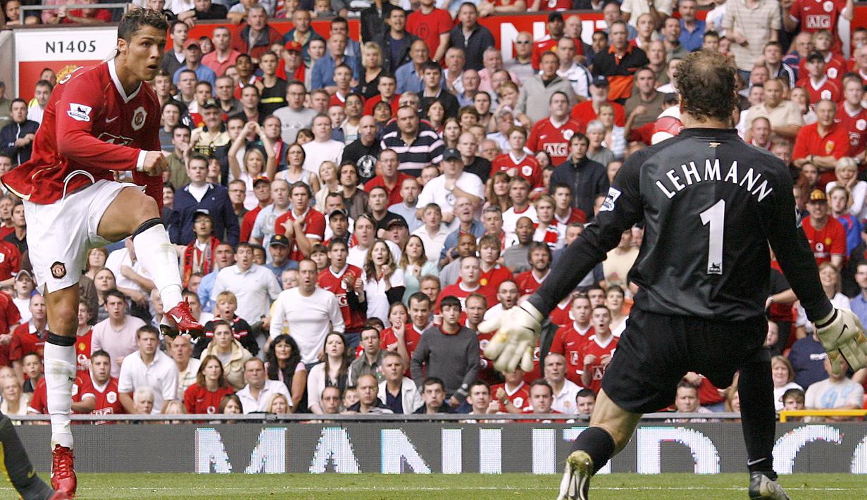 Cristiano Ronaldo menikmati kegemilangan bersama Manchester united dari umur 18 tahun dengan mencatatkan 118 gol dan 62 assist dari 291 pertandingan berbagai kompetisi. (Foto: AFP/ANDREW YATES)