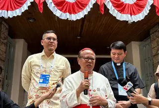 Uskup Agung Jakarta Kardinal Ignasius Suharyo dalam pernyataan pers terkait kunjungan Paus Fransiskus di Gereja Katedral, Jakarta, Rabu (4/9/2024). (Liputan6.com/Benedikta Miranti)