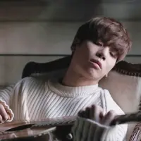 Momen fashion Jonghyun SHINee yang melekat di hati. (Sumber foto: www.pinterest.com)