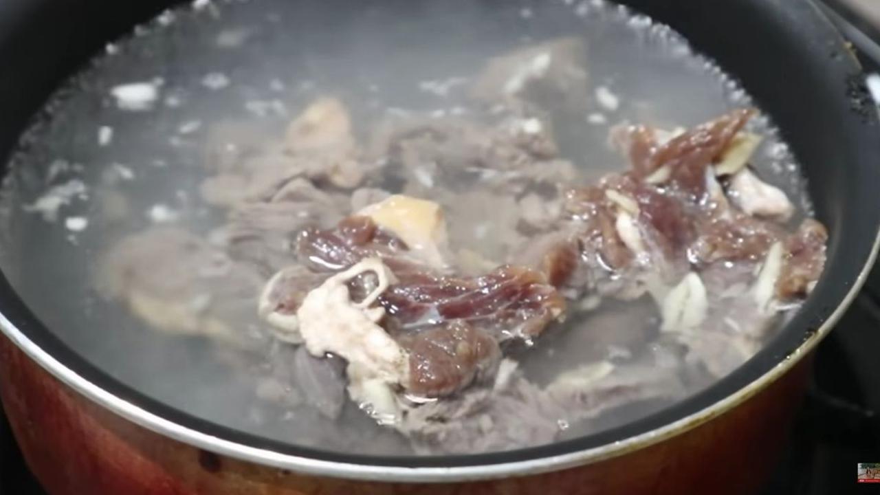 <b>Rebus Daging yang Sudah Dimarinasi</b>