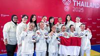 Sementara, medali perunggu pertama diberikan oleh tim renang artistik Indonesia dalam perlombaan yang digelar di Aquatic Center, Assumption University, Bangkok. (Dok. Akuatik Indonesia)