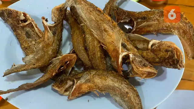 Kuliner Khas Tenggarong, Ikan Lais yaitu ikan sungai khas Kutai Kertanegara diambil dari keramba atau dibudidakanan