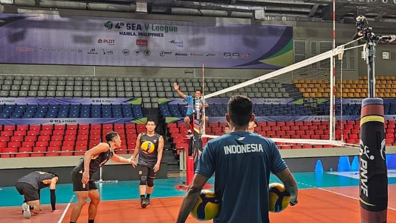Timnas voli putra Indonesia terus mematangkan persiapan jelang berduel melawan Thailand dalam laga pembuka SEA V League 2024. Laga ini akan berlangsung di Ninoy Aquino Stadium, Manila, Filipina, pada hari Jumat, 16 Agustus, pukul 14:00 WIB.