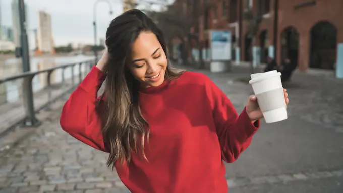 wanita juli lebih charming