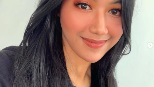 Potret Erina Gudono yang Diisukan Dekat dengan Kaesang Pangarep