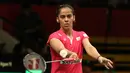 Saina Nehwal, gadis India peringkat 2 dunia yang tahun ini gagal di final tunggal putri karena kalah dari Carolina Marin. (Bola.com/Arief Bagus)