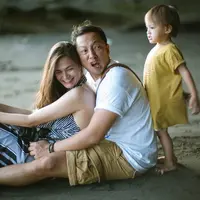 Ringgo Agus Rahman dan Sabai Morscheck