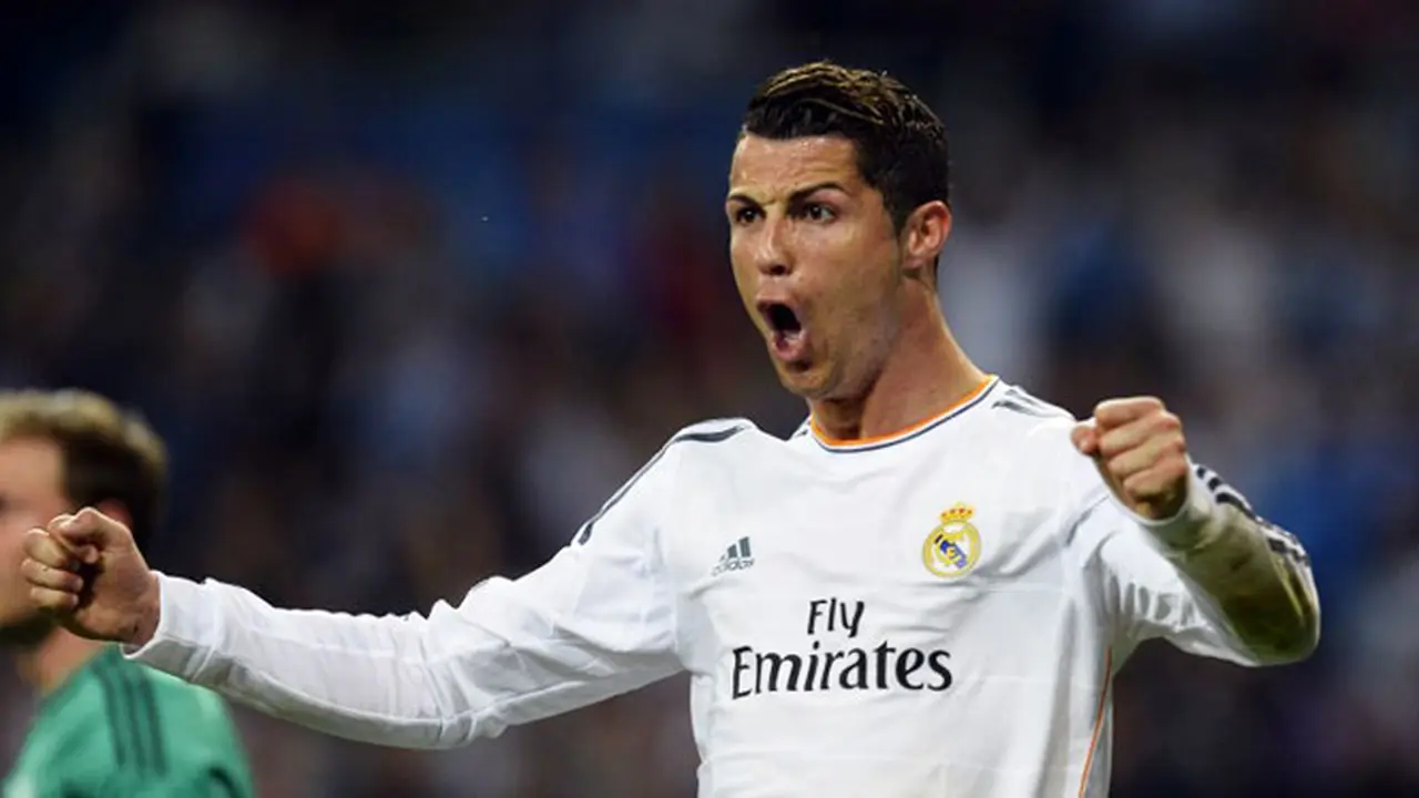 real madrid vs shalke (Adrian Dennis / AFP)