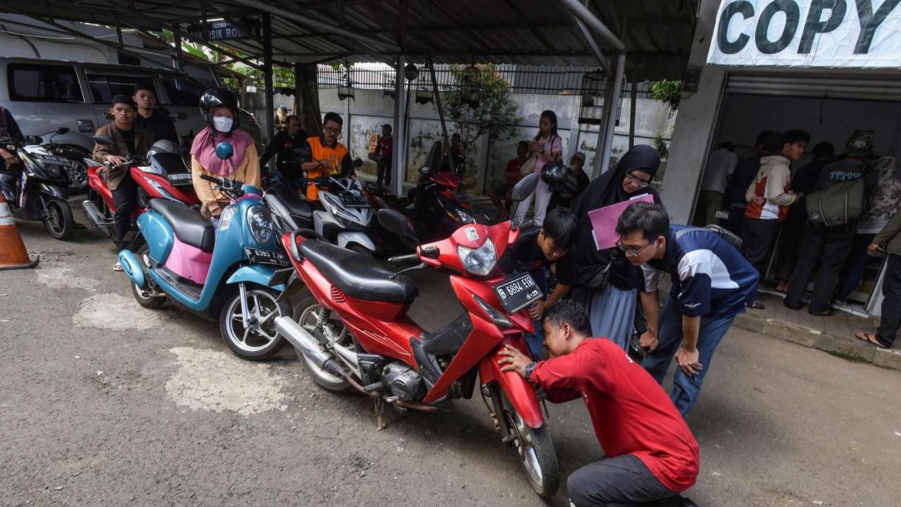 Warga serbu pemutihan pajak kendaraan bermotor