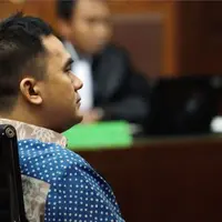 Bertepatan dengan hari ulang tahunnya, Saipul Jamil divonis tiga tahun penjara