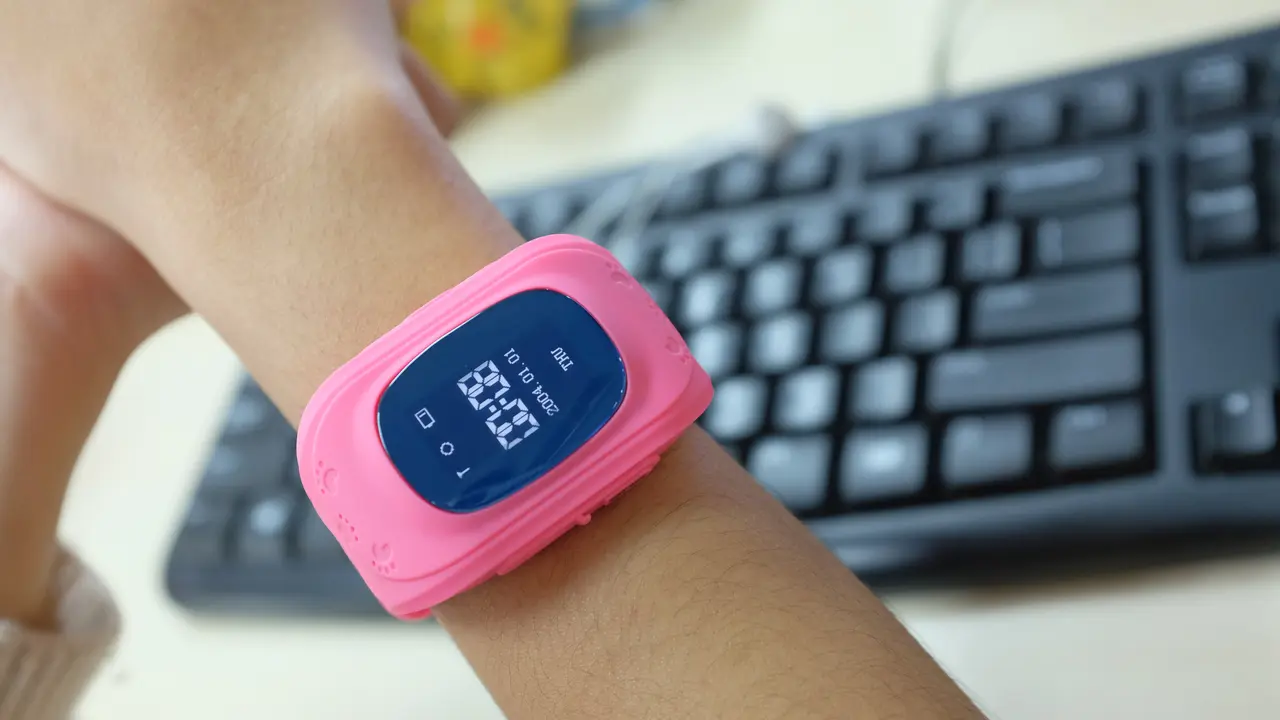 uWatch Kids, Tracker Untuk Cek Keberadaan Anak 