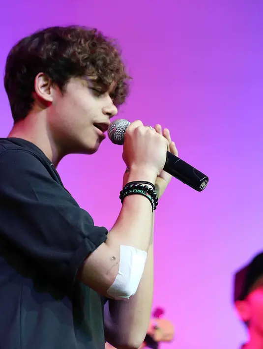 Semenjak menetap di Indonesia selama sebulan kedepan, Harris J sudah mendapatkan khazanah baru. (Nurwahyunan/Bintang.com)