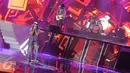 Slank beraksi di panggung Konser Raya 22 Indosiar, Jakarta, Rabu (11/1). Pada kesempatan itu, Slank membawakan lagu terbaru mereka yang baru akan diluncurkan Februari mendatang. (Liputan6.com/Helmi Afandi)