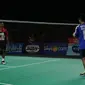 Anthony Sinisuka Ginting sukses mengalahkan Tommy Sugiarto di partai pertama babak semifinal Djarum Superliga Badminton 2019. (Huyogo Simbolon)