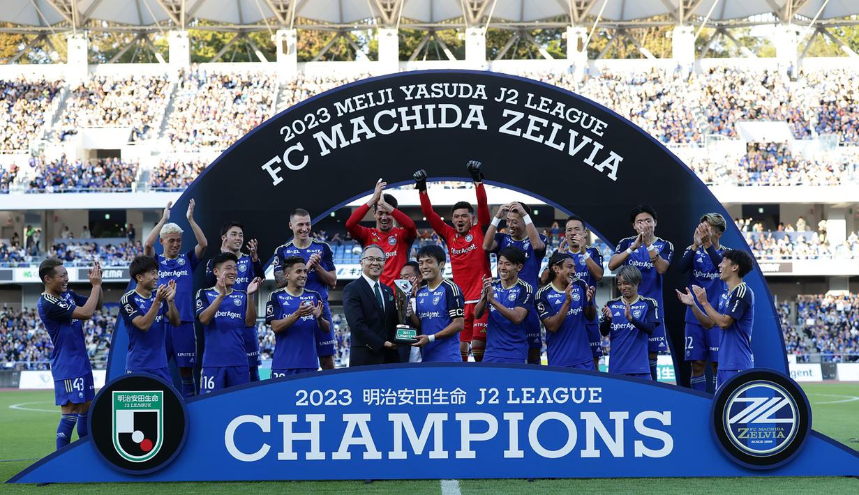 J1 League 2023 juga menjadi edisi terakhir berisikan 18 tim. Mulai edisi 2024 J1 League akan berisikan 20 tim, yang terdiri dari 17 tim ditambah 3 tim promosi. Tiga tim promosi untuk musim 2024 adalah Machida Zelvia, Jubilo Iwata, dan Tokyo Verdy. (J.LEAGUE)