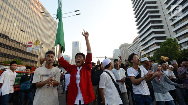 Massa Aksi 22 Mei di Depan Bawaslu