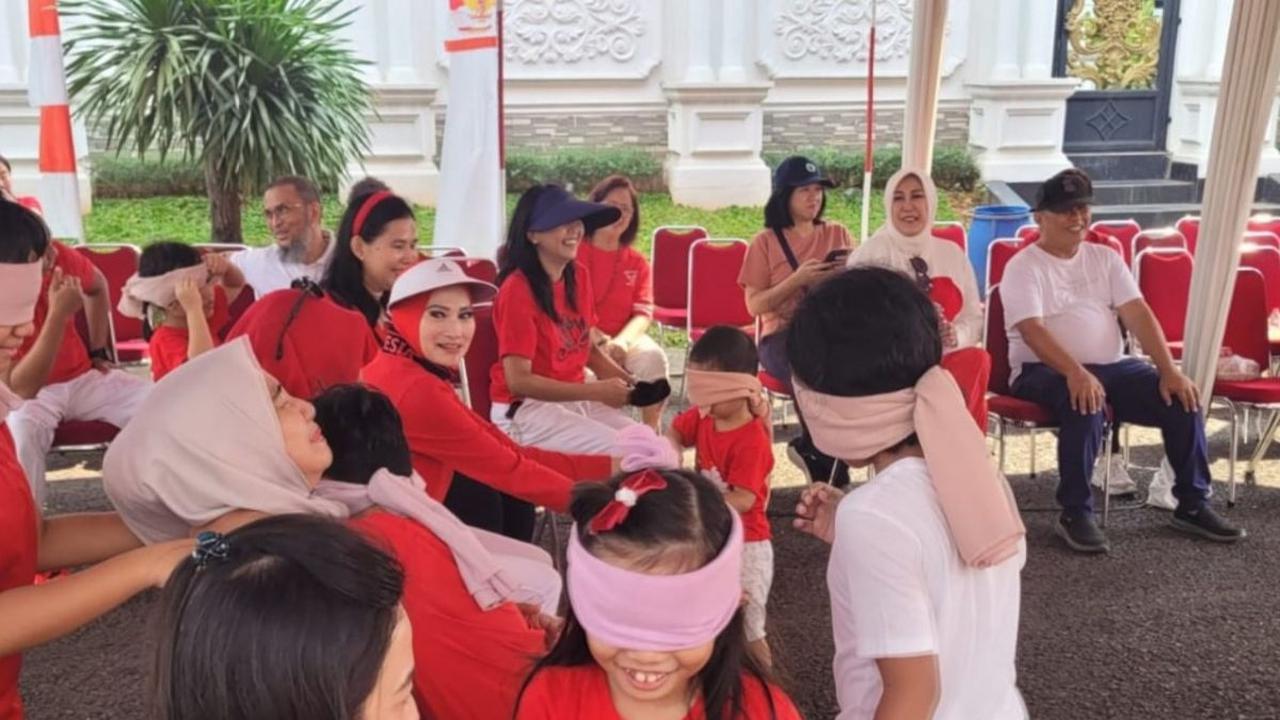 Salah satunya di Kota Wisata, Cibubur ini, warga di perumahan itu masih mengadakan berbagai kegiatan untuk memeriahkan momen Hari Kemerdekaan. Foto: merdeka.com / Istimewa