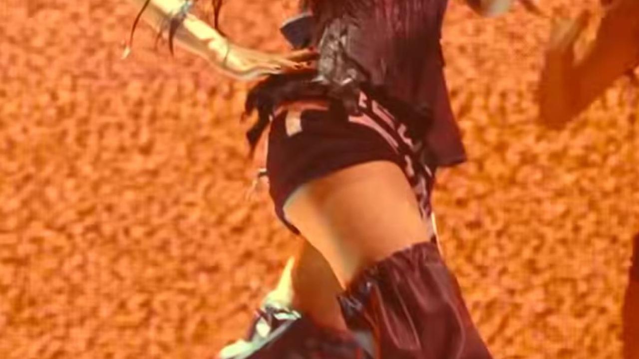Penampilan Jennie BLACKPINK di The Ruby Experience Tuai Kritik, Outfitnya Dinilai Terlalu Terbuka