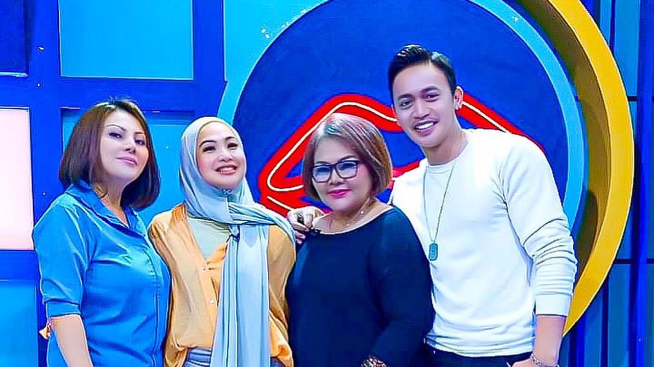 Mesra Bak ABG Pacaran, Momen Bucin Eva Manurung Ibunda Virgoun Bareng Pacar Brondongnya