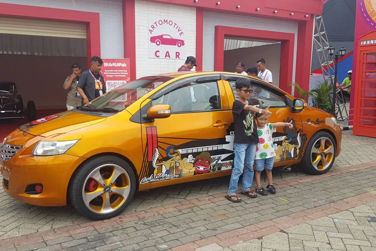 Mobil muka dua