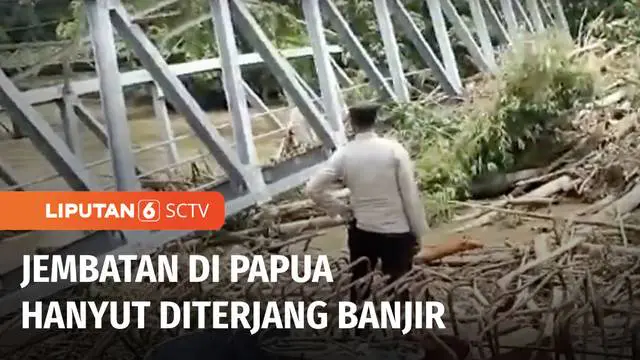 Sebuah jembatan yang masih dalam proses pengerjaan hanyut usai diterjang luapan Sungai Lagari di Distrik Makimi, Kabupaten Nabire, Papua. Banjir dipicu hujan deras yang mengguyur sejak 2 hari terakhir.