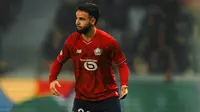 Aksi Calvin Verdonk bersama Lille saat menghadapi PAOK di Liga Europa 2025/2026, Jumat (24/10/2025). (Dok. Lille)