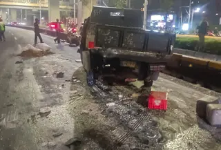 _Kecelakaan di Rasuna Said Jaksel, 6 Orang Jadi Korban dan 1 Tewas