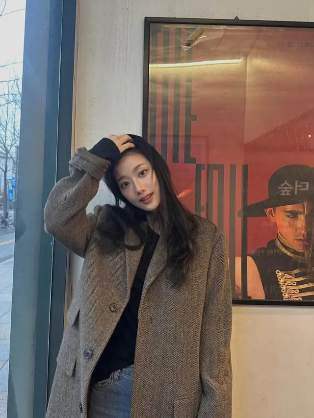 Mix and Match Jeans ala Idol (Instagram/@betterlee_0824)