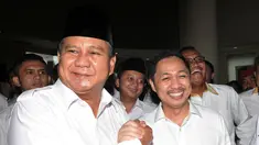 Prabowo Subianto mendatangi Kantor DPP Partai Keadilan Sejahtera. di Jalan Simatupang, Jakarta, Sabtu (17/5/2014) (liputan6.com/Johan Tallo)