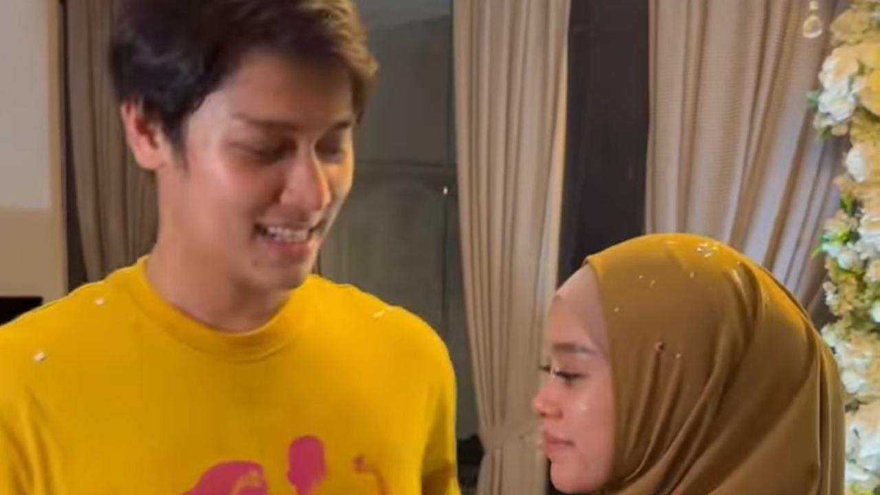 Rizky Billar menyampaikan doa untuk sang istri di momen ulang tahunnya. Salah satu doanya agar sang istri selalu diberikan perlindungan oleh Allah.