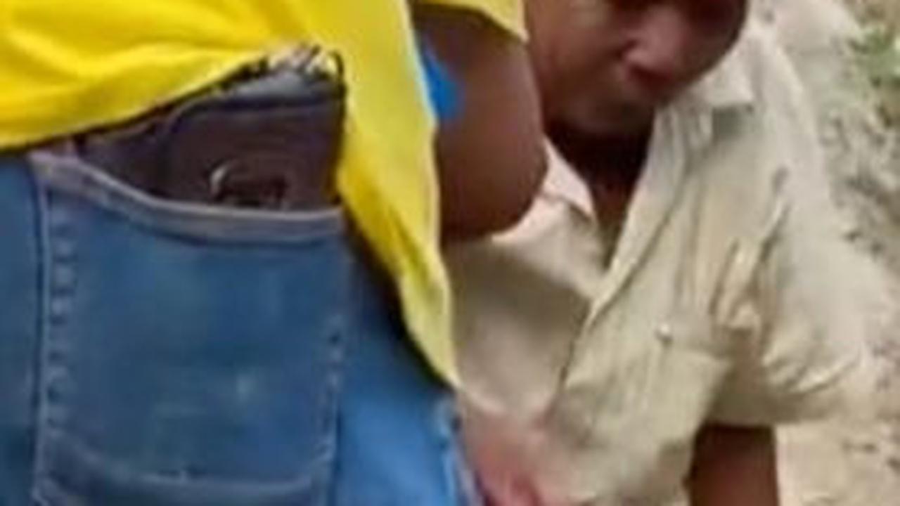 Viral Momen Pilu Bapak Penjual Bandros Terjatuh, Adonannya Tumpah Semua