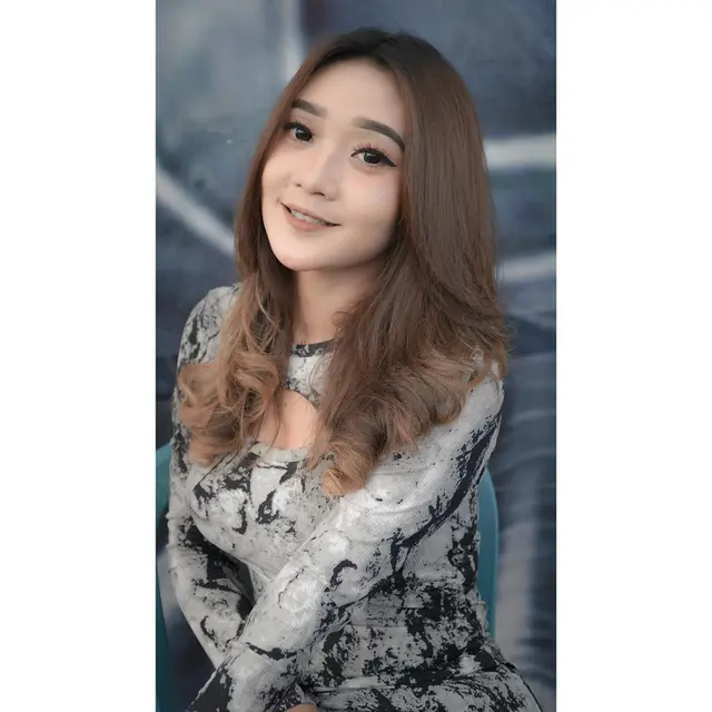 6 Potret Difarina Indra, Penyanyi yang Viral Disebut Mirip Livy Renata